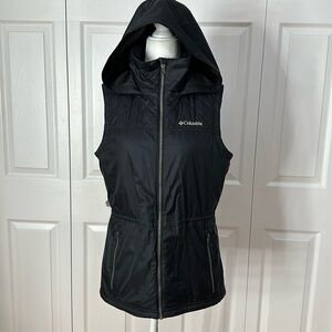 COLUMBIA women’s parka vest. Size M
